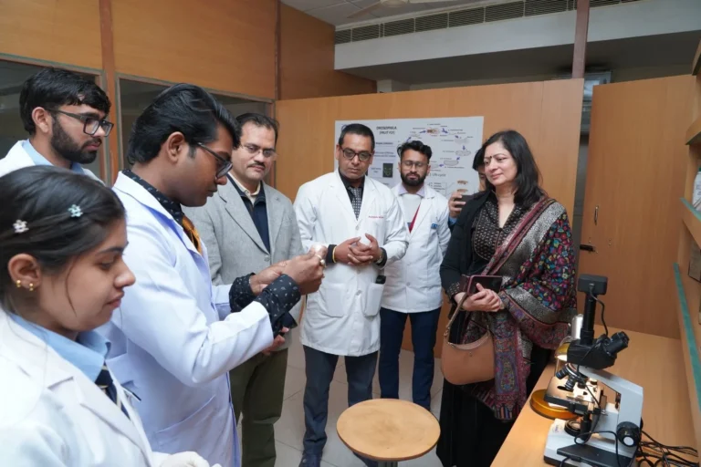 Ajman University Researcher Wins Junior Innovator Award for Advancing Early PCOS Diagnosis